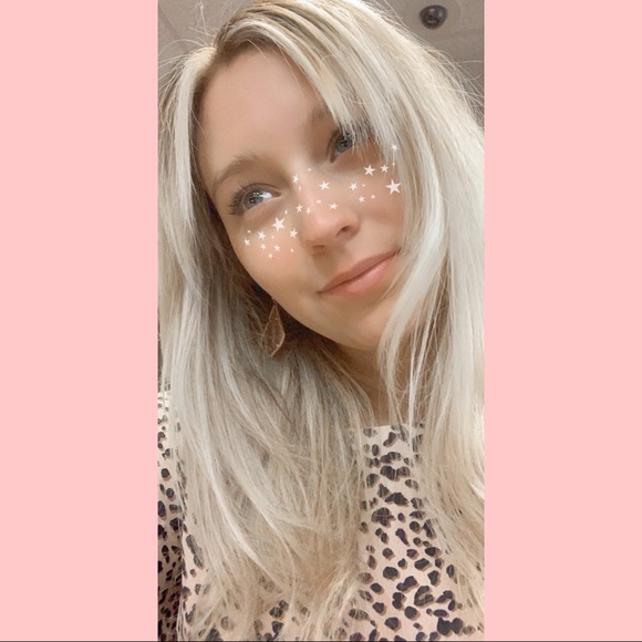 Meet your Posher, Kaylee - Picture 1 of 1